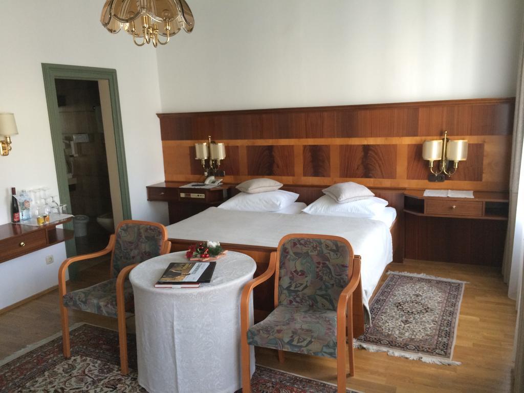 Seehotel Schwan Gmunden Dış mekan fotoğraf